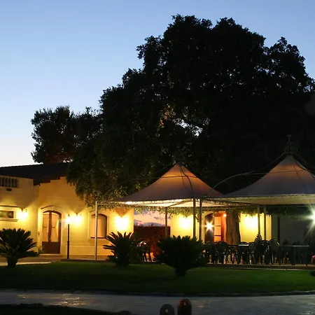 Gospodarstwo agroturystyczne Agriturismo Antico Leccio Gioia Del Colle