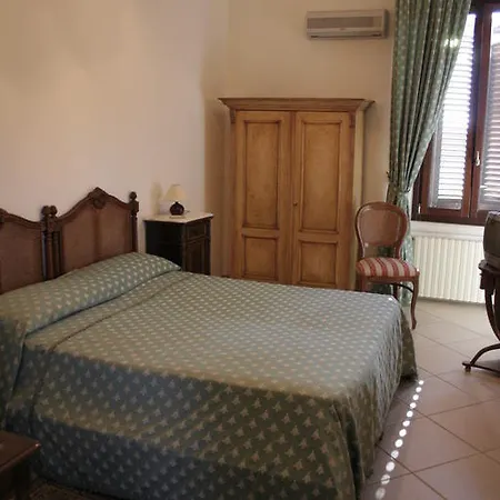 Gospodarstwo agroturystyczne Agriturismo Antico Leccio *